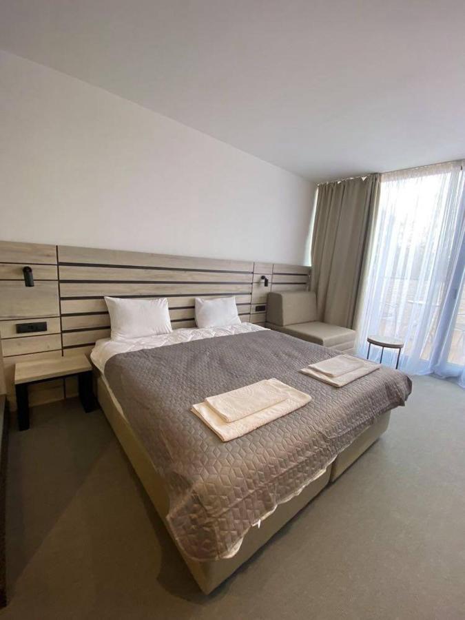 Super Seven Inn Belgrado Quarto foto